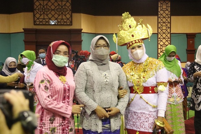 Bupati Bogor, Ade Yasin menghadiri acara Peringatan Hari Ibu Ke-92 dan HUT Gabungan Organisasi Wanita (GOW) Kabupaten Bogor Ke-28. /Instagram.com/@kabupaten.bogor.