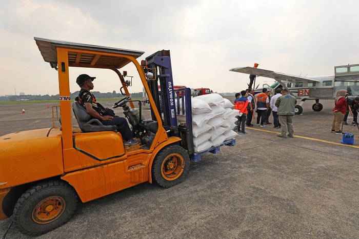 BNPB-BMKG alihkan hujan dari Jakarta ke laut. Penyemaian awan jadi strategi darurat banjir ekstrem. (Dok.BNPB)
