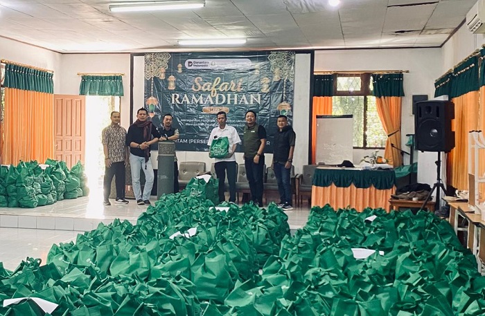 PT Antam Tbk UBPE Pongkor laksanakan Safari Ramadhan 1447 Hijriah dengan berbagi 1850 Paket Sembako. (Dok. PT Antam)