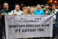 PT Antam UBPE Pongkor telah menyalurkan bantuan logistik bagi korban banjir bandang dan longsor di Kecamatan Cigudeg. (Dok. PT Antam UBPE Pongkor )