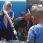Tim gabungan menyisir desa-desa di Kabupaten Bogor selama 11 hari guna menyalurkan air bersih kepada masyarakat terdampak krisis air akibat musim kemarau yang berkepanjangan. (Dok. Dinsos Kabupaten Bogor)