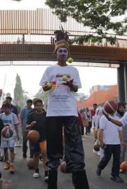 Jelang IBL All Indonesian 2026, IBL dan Pemkab Bogor Gelar Dribel Massal di Car Free Day